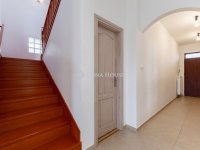 Eladó családi ház, XVIII. kerületben 159.99 M Ft, 5 szobás