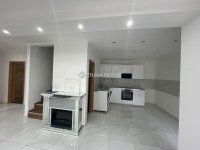 Eladó téglalakás, IV. kerületben 220 M Ft, 5 szobás