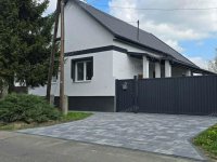 Eladó családi ház, Gyulán 109 M Ft, 5 szobás