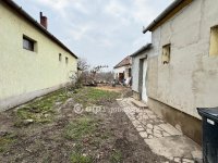 Eladó családi ház, Marcaltőn 20.9 M Ft, 4 szobás