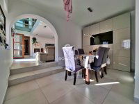 Eladó családi ház, Veszprémben 214.99 M Ft, 5+2 szobás