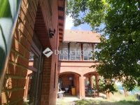 Eladó családi ház, Pécsett 115 M Ft, 4+1 szobás