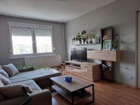 Eladó panellakás, Debrecenben 69.9 M Ft, 3 szobás