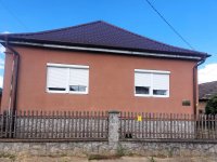 Eladó családi ház, Mándokon 33.5 M Ft, 3 szobás