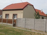 Eladó családi ház, Csornán 35 M Ft, 2 szobás