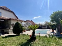 Eladó családi ház, Balatonalmádiban 199 M Ft, 7 szobás