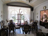 Eladó üzlethelyiség