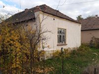 Eladó családi ház, Verpeléten 8.2 M Ft, 1 szobás