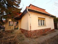 Eladó családi ház, Kiskőrösön 28.2 M Ft, 3 szobás