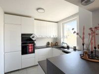 Eladó téglalakás, Érden 94.9 M Ft, 3 szobás