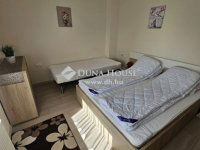 Eladó ikerház, Hévízen 149 M Ft, 6+2 szobás