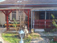 Eladó családi ház, III. kerületben 250 M Ft, 8 szobás