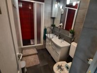 Eladó téglalakás, VI. kerületben 85 M Ft, 5 szobás