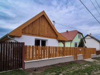 Eladó családi ház, Vértesbogláron 69.9 M Ft, 2 szobás