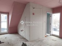 Eladó családi ház, Gödön 395 M Ft, 7 szobás