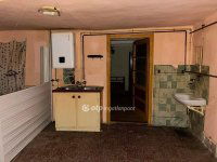 Eladó családi ház, Gyulán 14 M Ft, 2 szobás