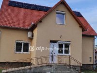 Eladó családi ház, Aranyosgadányban 98 M Ft, 6 szobás