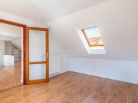 Eladó családi ház, Székesfehérvárott 149.9 M Ft, 6 szobás