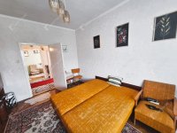 Eladó családi ház, Ajkán 68 M Ft, 4 szobás