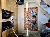 Eladó téglalakás, VI. kerületben 183 M Ft, 3 szobás