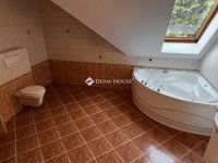 Eladó családi ház, Dunaújvárosban 119.9 M Ft, 7 szobás