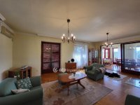 Eladó családi ház, Budaörsön 300 M Ft, 5 szobás