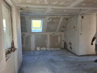 Eladó családi ház, Törökbálinton 170 M Ft, 9 szobás