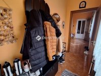 Eladó családi ház, Abában 74.9 M Ft, 5 szobás