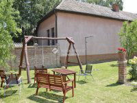 Eladó családi ház, Sárváron 325 M Ft, 13 szobás