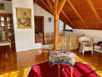 Eladó családi ház, Pencen 119.9 M Ft, 4+2 szobás