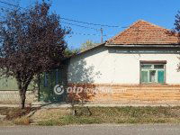 Eladó családi ház, Kunszentmártonban 8.5 M Ft, 2 szobás