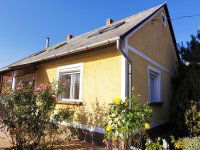 Eladó családi ház