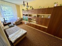 Eladó panellakás, Pécsett 49.99 M Ft, 3 szobás