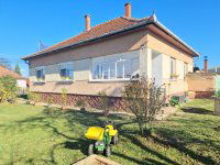 Eladó családi ház, Káváson 49.9 M Ft, 3 szobás