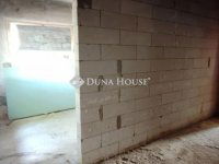 Eladó családi ház, XVII. kerületben 140 M Ft, 11 szobás