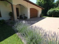 Eladó családi ház, Kecskeméten 219 M Ft, 1 szobás