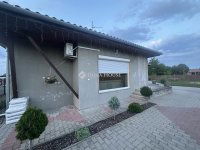 Eladó családi ház, Cegléden 74 M Ft, 5 szobás