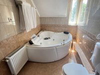 Eladó családi ház, XVI. kerületben 220 M Ft, 6 szobás