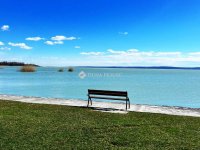 Eladó családi ház, Zánkán 99 M Ft, 8 szobás