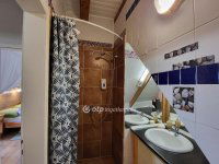 Eladó téglalakás, Hévízen 116 M Ft, 6 szobás