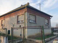 Eladó családi ház, Ózdon 12.5 M Ft, 2 szobás
