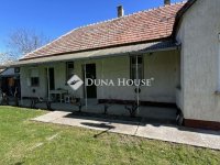 Eladó családi ház, Lázin 25.9 M Ft, 2 szobás