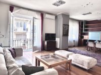 Kiadó téglalakás, albérlet, V. kerületben, Petőfi téren