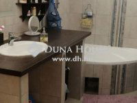 Eladó családi ház, Kisbéren 78.5 M Ft, 5 szobás