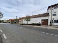 Eladó családi ház, Villányban 55 M Ft, 6 szobás