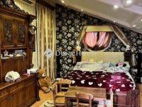 Eladó családi ház, Vecsésen 162.9 M Ft, 5 szobás