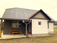 Eladó családi ház, Ladánybenén 49.99 M Ft, 3 szobás