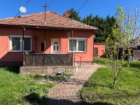 Eladó családi ház, Budakalászon 120 M Ft, 3 szobás