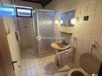 Eladó családi ház, Kistarcsán 125 M Ft, 5 szobás