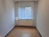 Eladó panellakás, Debrecenben 58.5 M Ft, 3 szobás